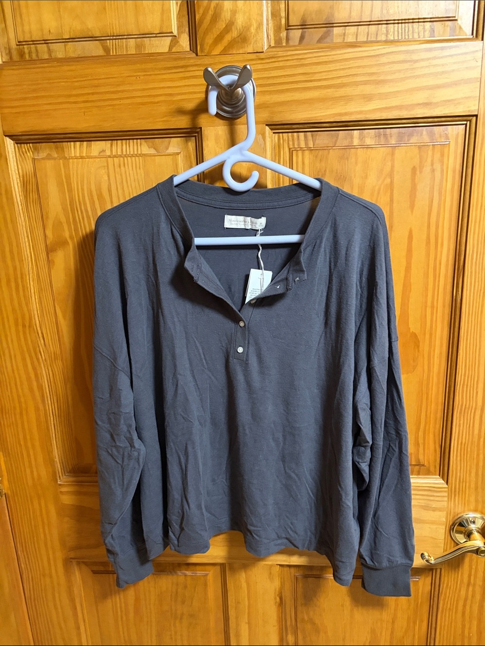 Abercrombie & Fitch Men's Long-Sleeve Henley in Charcoal